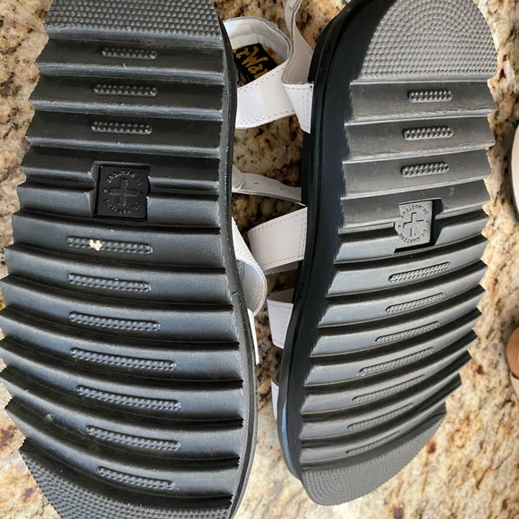 Dr. Martens AirWair White womens size 8 WORN ONCE 3 Strap Sandal with black tag - Picture 6 of 6